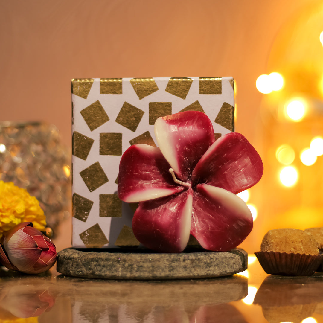 Lavender Aroma Floating Candle Hibiscus Shape Big
