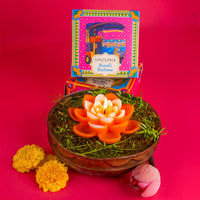 Lotus Candle
